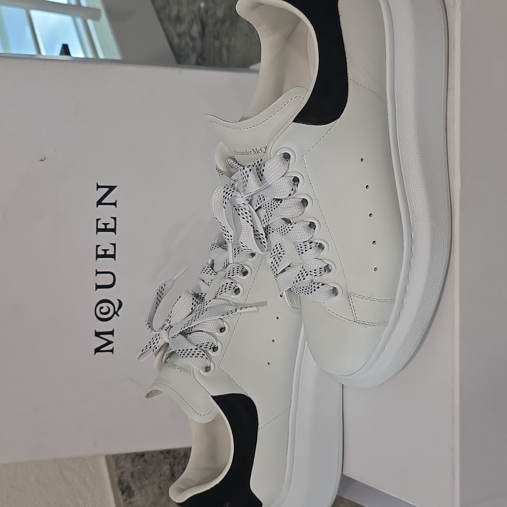 Alexander McQueen Oversized White Sneakers - Picture 7 of 10